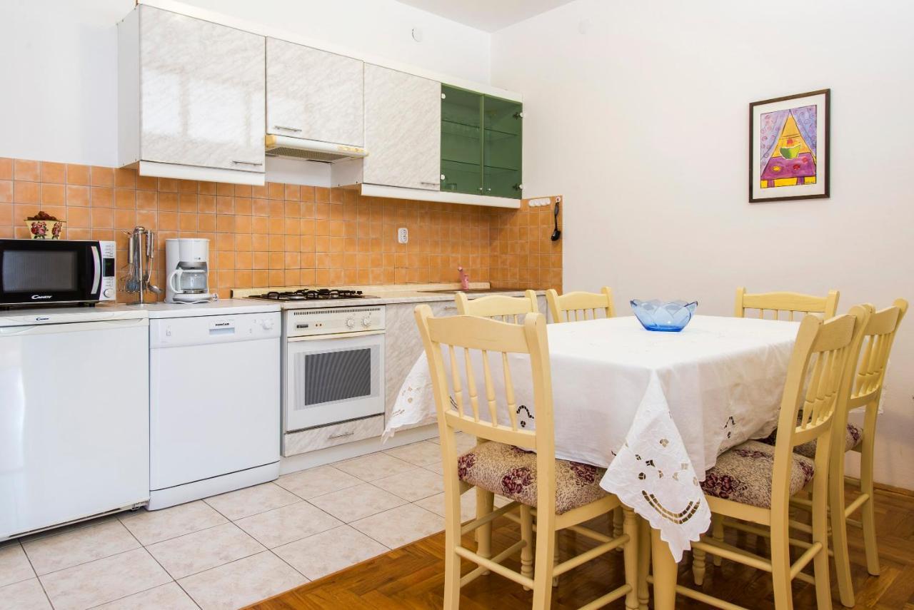 Apartment Sandra Pula Exterior photo