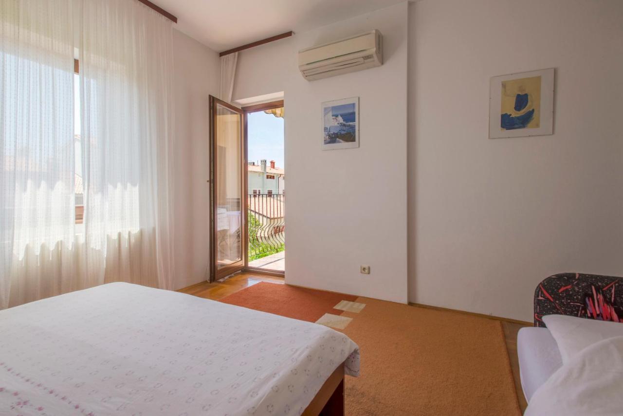 Apartment Sandra Pula Exterior photo