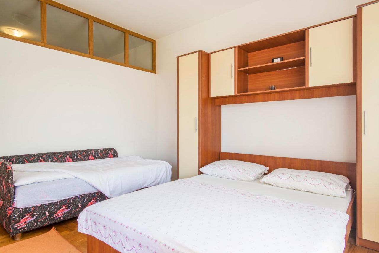 Apartment Sandra Pula Exterior photo